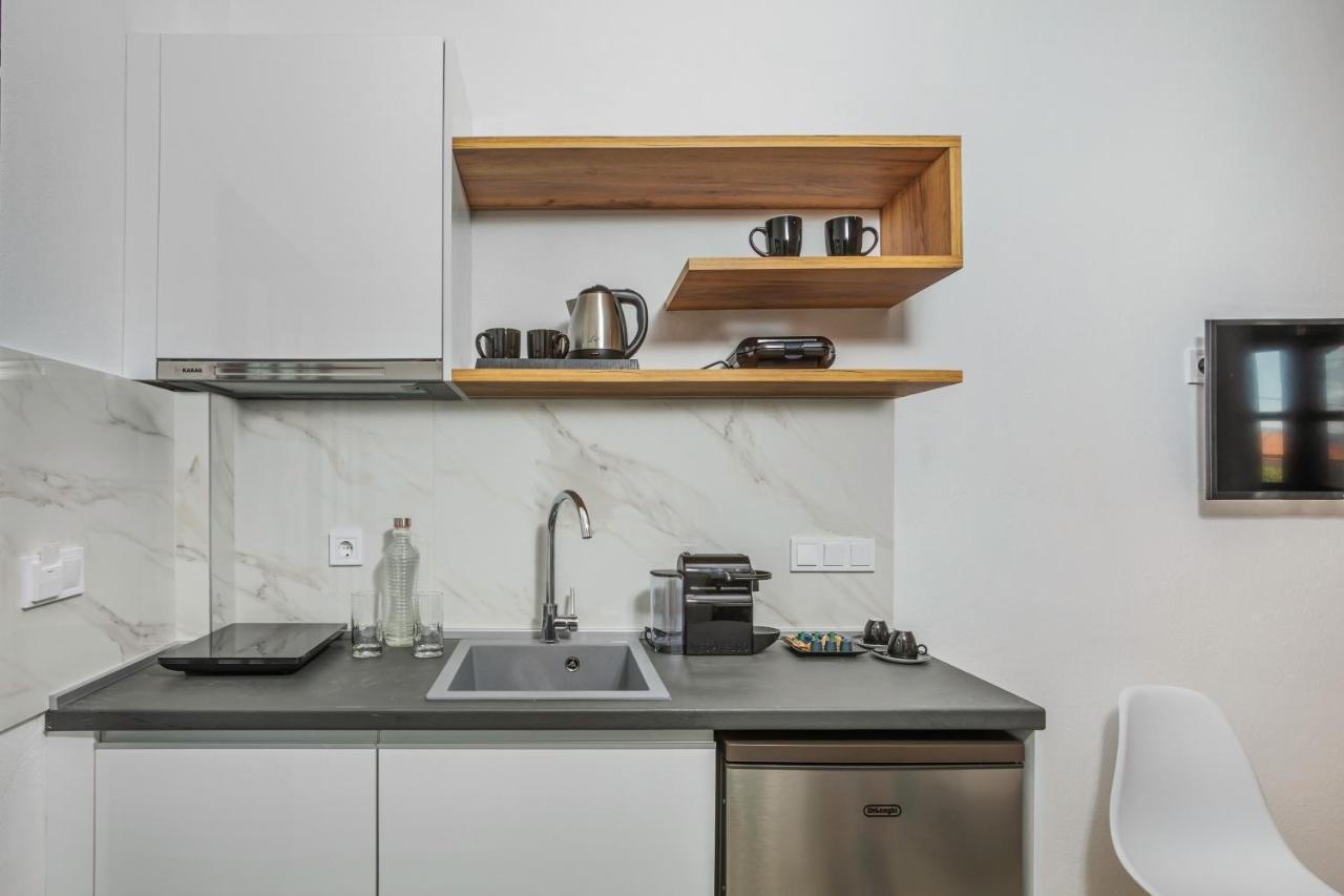 Eleon Suites Afytos Exteriér fotografie