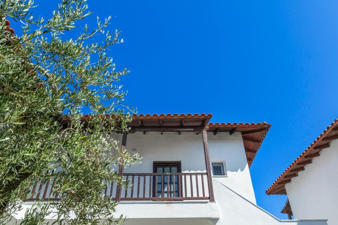Eleon Suites Afytos Exteriér fotografie